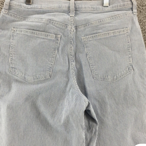 Universal Thread jeans - Picture 3 of 9